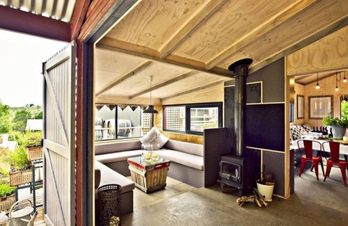 Merricks North House | Tussie Mussie Vineyard Retreat Lodge - 3 Bedrooms