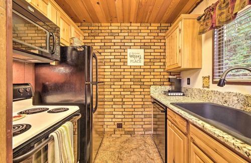 Twain Harte Cabin | Twain Harte Mountain Cabin w/Deck - 3 Mi to Dtwn