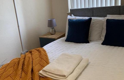 Twickenham Riverside House | Twickenham Apartment