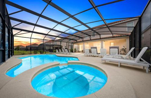 Loughman House | Twilight Haven Sleeps 39 SOL105