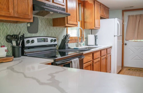 Eureka Springs Cabin | Twilight Trails- 3 bedroom cabin. 6 min away from downtown Eureka Springs!