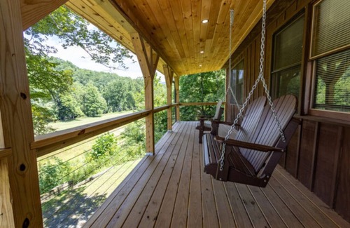 Springmaid Mountain Cabin | Twin Falls Cabin (Top) Duplex