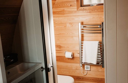Torver Cabin | Twin Glamping Pod - Lily