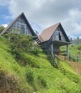 Lindula Hotel | Twin Green