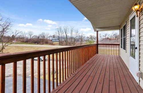 Twin Lakes House | Twin Lakes Dog Friendly Home |Wooded Backyard |Balcony |Short Drive to Alpine & Wilmot Ski Resorts
