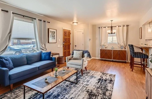 Twin Lakes House | Twin Lakes Landing | Pool Table | Central Location