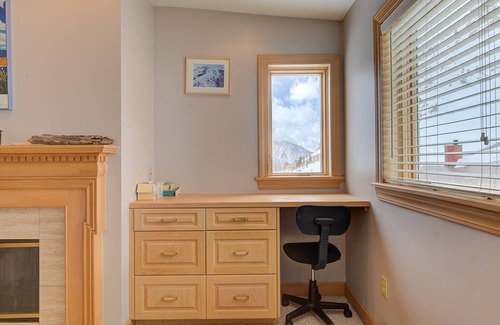 Salt Lake Mountain Resorts House | Twin Peaks Lodge - ski-in/out to Snowbird