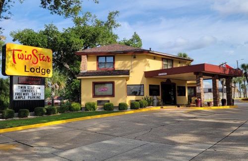 Biloxi Hotel | Twin Star Lodge