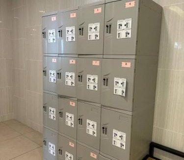 Central District Apartment | Twin Tower Residence Brand New Minimalist Suite 7pax 3 Min Walk from CIQ