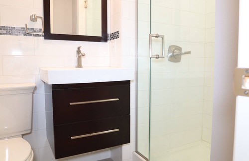 Harsimus Cove House | TwinCity 1 BR/1 BA- Minutes to NYC!