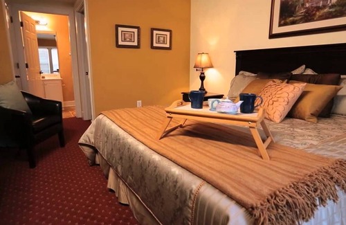 Lackey Resort | Two 3 bedroom units, Kings Crk Resort, WilliamsburgVA. 20 mins to Busch Gardens