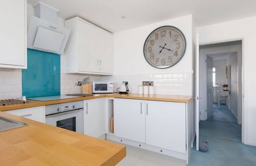East Wittering Apartment | Two Bed Seafront Escape in East Wittering