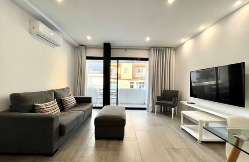 Los Llanos Apartment | Two Bedroom B, Central, with wifi and view
