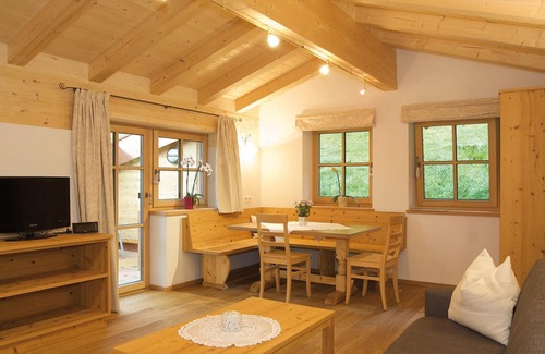 Zell am See Cabin | Two-Bedroom Apartment with Breakfast - Pfefferbauer, Jausenstation