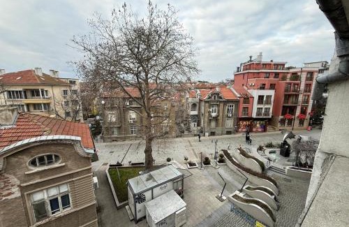 Burgas Center Apartment | Two-Bedroom Apartment in the Heart of Burgas, Bogoridi Street