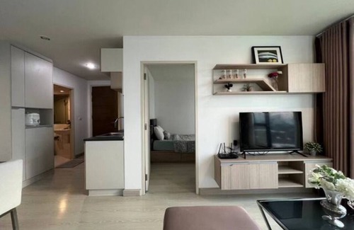 Khlong Toei Condo | two-bedroom apartment/monthly rent can use swimming pool and gym