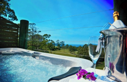Ocean View House | Two-Bedroom Cabin at The View - Acacia