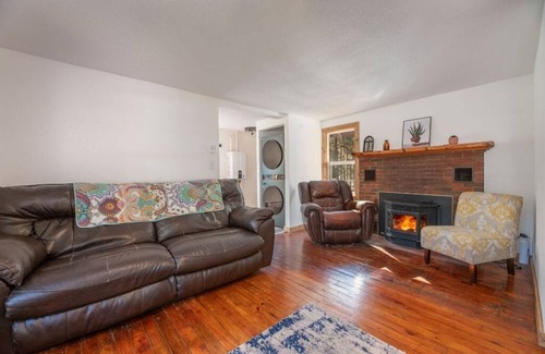 Rhinelander Cabin | Two bedroom calming cabin resting amongst turn of the century oak and pine.