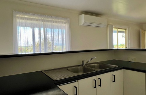 Yanakie Cottage | Two-Bedroom Cottage at Promhills Cabins, Wilsons Prom (adults only)