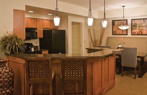 Sevierville Resort | Two Bedroom Deluxe, Pool View - Great Smokies Lodge 2562510