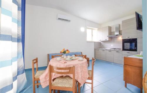 Baia Domizia House | Two-Bedroom Holiday Home In Baia Domizia Saurunca