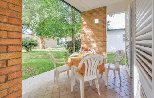 Baia Domizia House | Two-Bedroom Holiday Home In Baia Domizia Saurunca