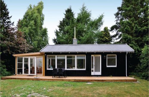 Asserbo House | Two-Bedroom Holiday Home In Liseleje