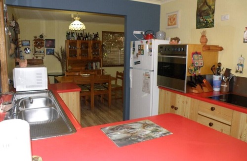 Point Lookout House | Two bedroom house in quiet cul-de-sac and walking distance to beaches.