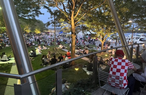 Buzzard Point House | Two-bedroom house walk to National Mall, Smithsonian, or Nationals Baseball game