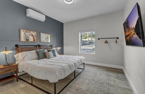 Vista Apartment | Two Bedroom - King in Master Heart of Downtown Vista