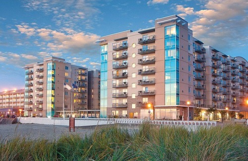 Seaside Gilbert District Condo | Two Bedroom KIng WorldMark Seaside