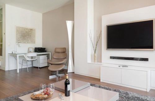 Quartier de la Monnaie Apartment | Two Bedroom Luxury Apartment - Balcony with View of Notre Dame