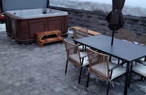 Silverthorne House | Two bedroom Luxury private suite, with your own hot tub.
