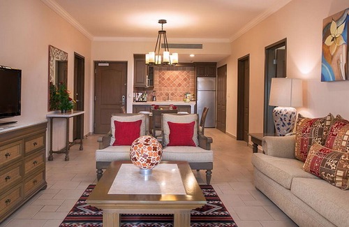 Ensenada Resort | Two bedroom suite at Villa Del Palmar resort, Danzante Bay TPC golf course.