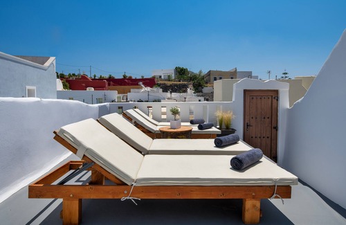 Megalochori Apartment | Two bedroom suite with Outdoor hot tub (Ambelos) @ Aegean Mist Suites