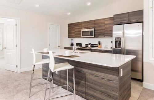 Haines City House | Two Bedroom Townhome in Balmoral Resort Near Theme Parks - Free Gas Card