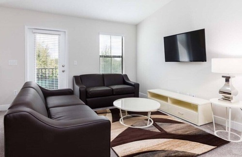 Haines City House | Two Bedroom Townhome in Balmoral Resort Near Theme Parks - Free Gas Card