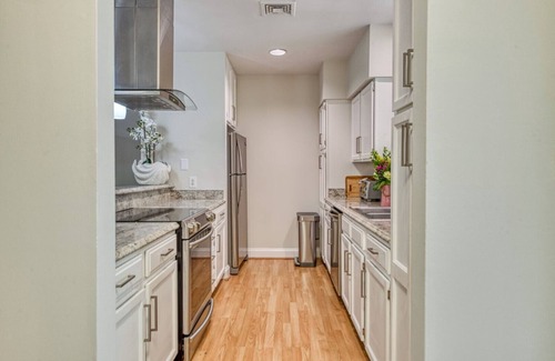 Murrells Inlet House | Two-Bedroom, Two-Bath, Single-Story Cottage Located in Wachesaw Plantation