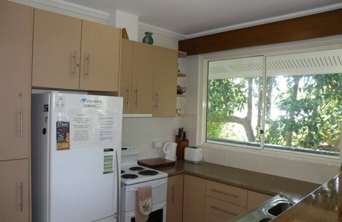 Point Lookout Apartment | Two bedroom unit in fantastic location just above Deadmans Beach.