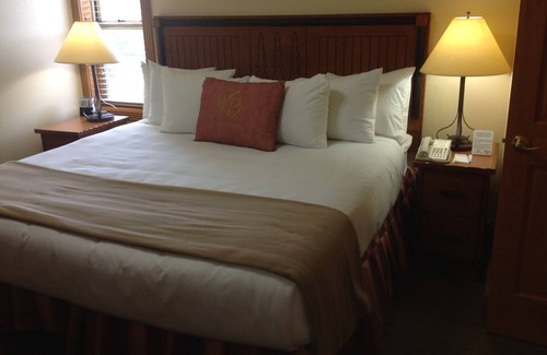 Branson Villa | Two bedroom villa sleeps 6