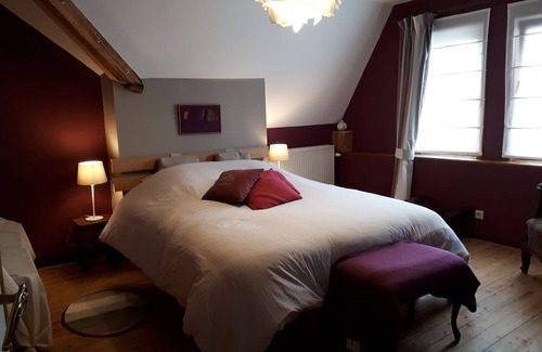 Ecaussinnes House | Two bedrooms, kitchen, bathroom at Maison Brodée for families or friends