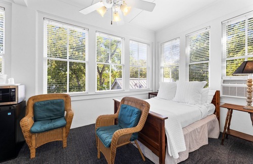 Comfort Hotel | Two Bedrooms with One King and One Full Bed, microwave and mini fridge