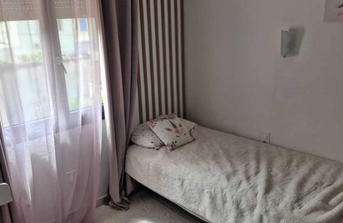 Sorgues House | Two bedrooms with private bathroom, independent access