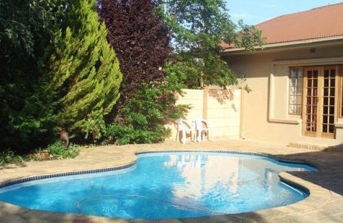 Bloemfontein House | Two Bells Guest House