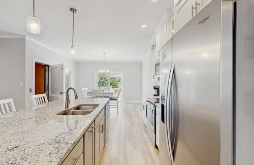 Morehead City House | Two bright townhomes in the heart of the action with fast WiFi, W/D & balcony