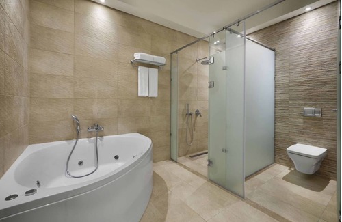 El Quseir Hotel | Two Comfortable Rooms Near Sea Turtles + Red Sea Diving Spots
