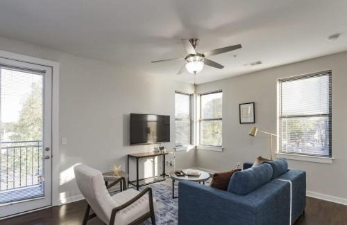 Music Row Apartment | TWO CozySuites Alluring Music Row Condos with parking