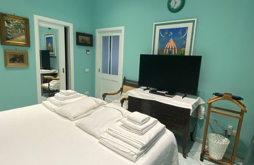 Sant'Agnello Bed & Breakfast | Two Double rooms with private bathrooms and an equipped roof terrace.