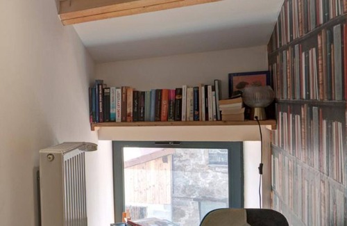 Saint-Julien-Molin-Molette Cottage | Two comfortable cottages with terrace and Wi-Fi in the countryside