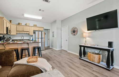 Gulfport House | Two Gulfport Side-by-Side Townhomes ONE BLOCK to BEACH, 6 bedrooms & 6 bath